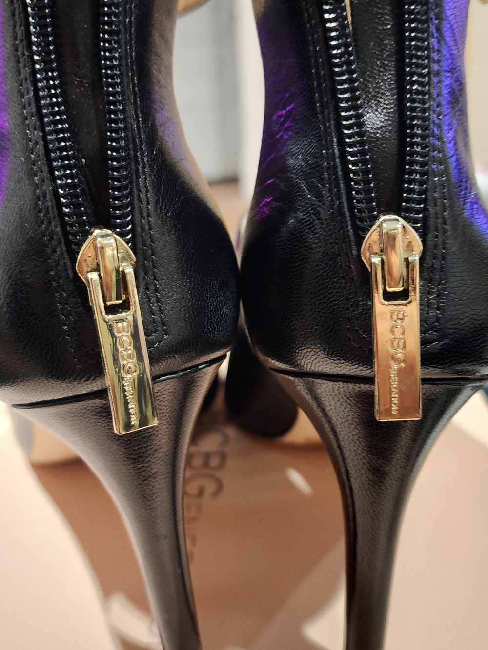 BCBGeneration Black Leather Stiletto Ankle Boots with Gold Zipper Pulls